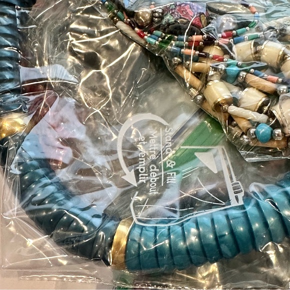 Over 4lbs!! Wonderful Collection of Individually Bagged Bulk Jewelry - Picture 3 of 11